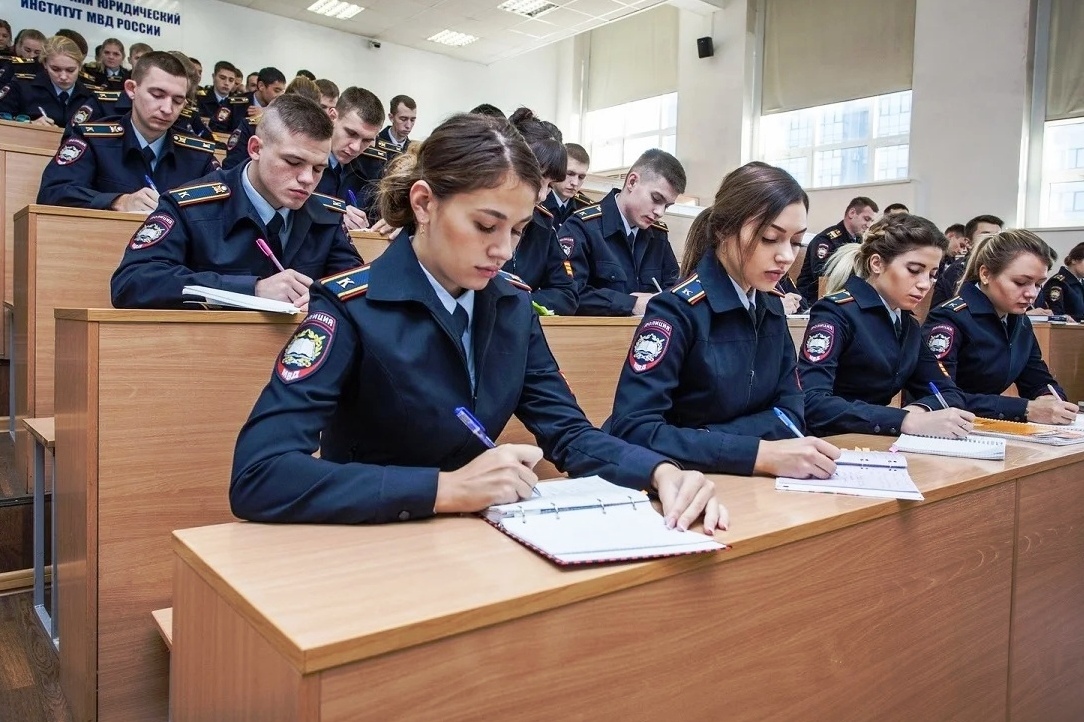 Проводится набор кандидатов для поступления в высшие учебные заведения МВД России.