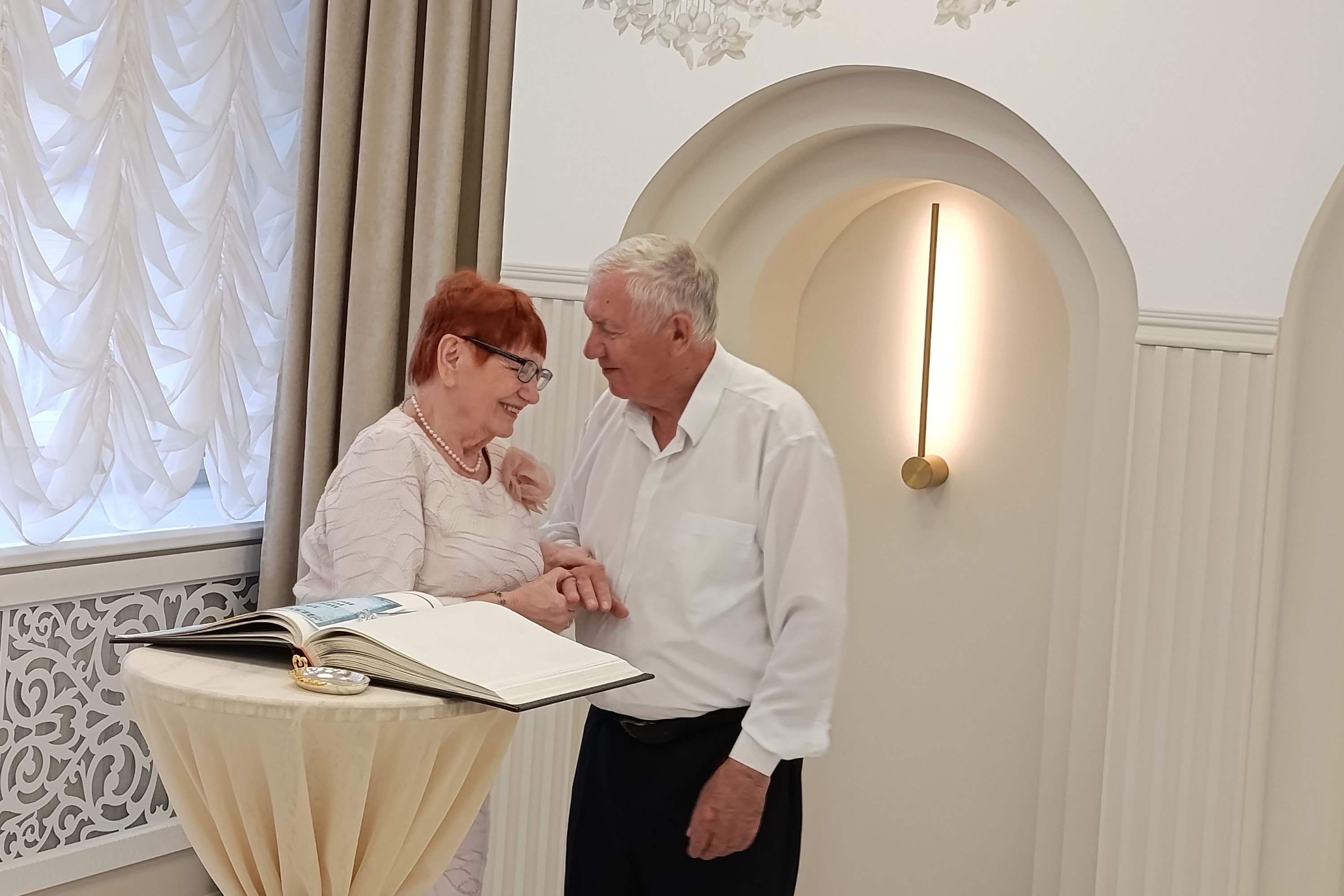 Книга почетных семейных юбиляров Усинска пополнилась новыми именами.