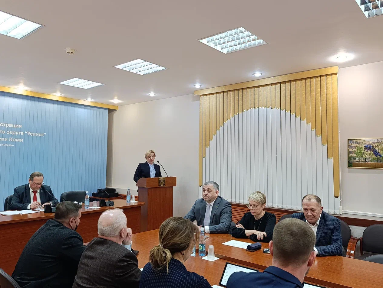 Сессия Совета округа «Усинск» утвердила бюджет на 2026 год.
