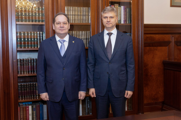 Гольдштейн и Белозёров.