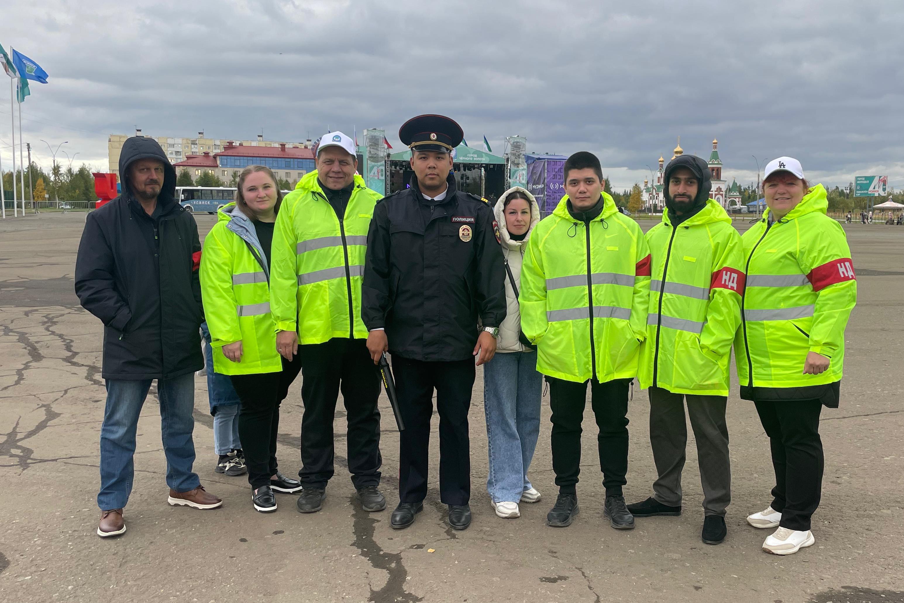 Добровольная народная дружина помогла обеспечить порядок на праздничных мероприятиях.