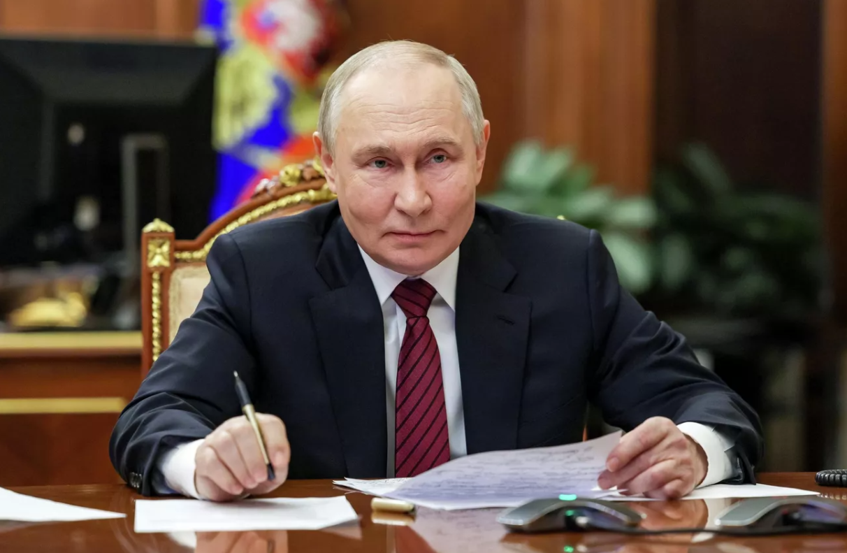 Владимир Владимирович Путин.