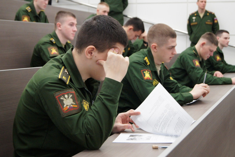 Военный комиссариат г. Усинск и Усинского района Республики Коми проводит отбор граждан, для поступления ВУЗы МО РФ.