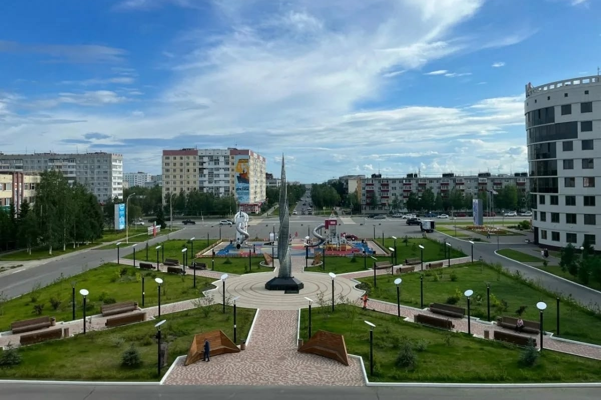 Площадь перед администрацией Усинска.