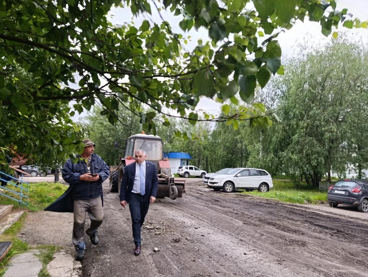 В Усинске началось благоустройство дворовых территорий.