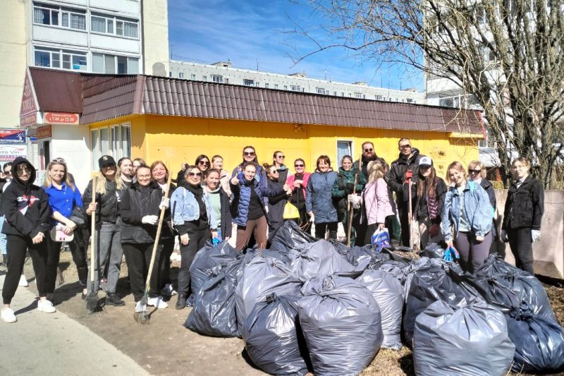 Усинцы вышли на общегородской субботник.