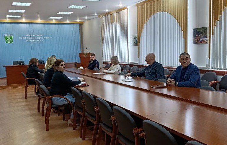 По обращениям граждан: в Усинске скорректирована схема движения на перекрестке ул. Кооперативная – Промышленная – Возейская.