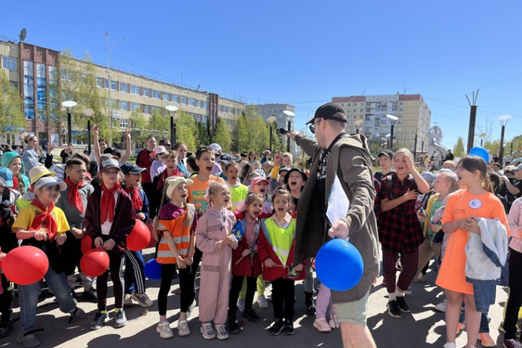В День защиты детей в Усинске поздравят выпускников и порадуют ребят весёлым праздником. В День защиты детей в Усинске поздравят выпускников и порадуют ребят весёлым праздником.